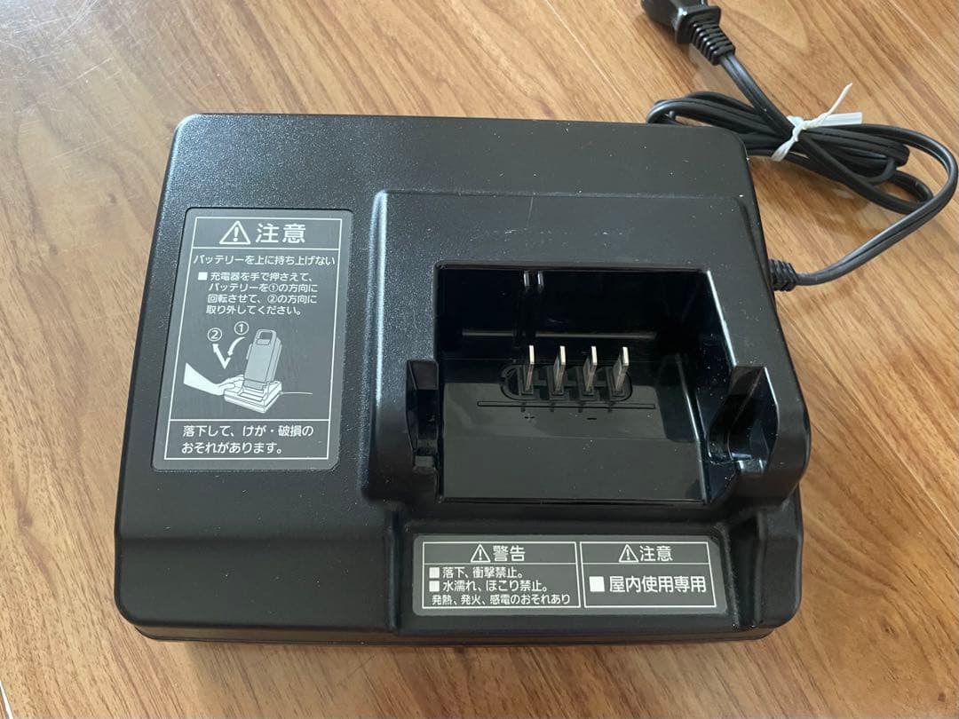 Panasonic NKJ073Z 電動自転車充電器