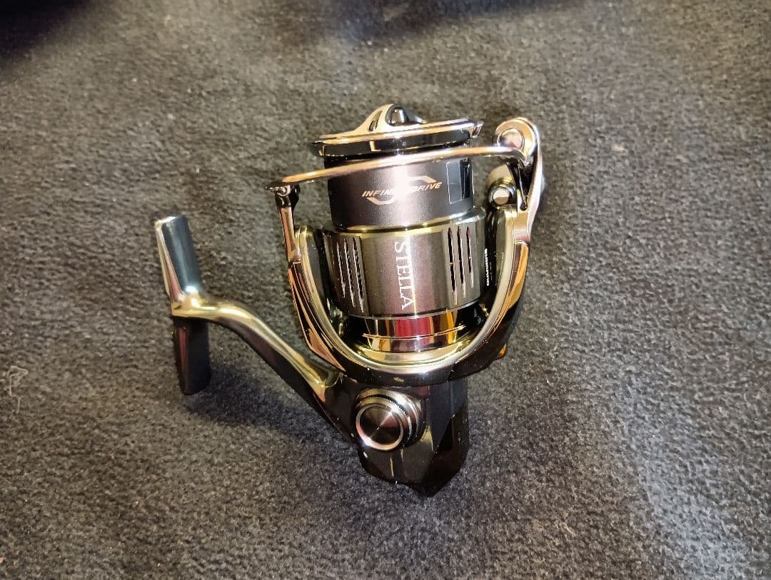 SHIMANO　ステラ2500SHG 22