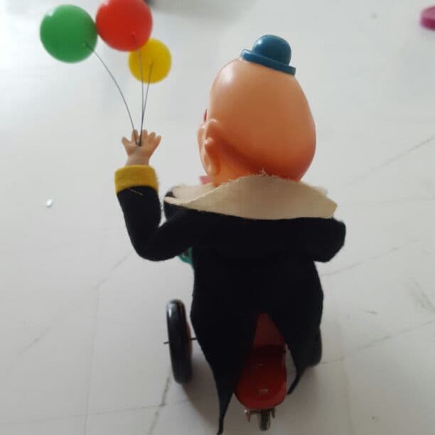 ブリキ玩具トリッキートリッキーピエロ