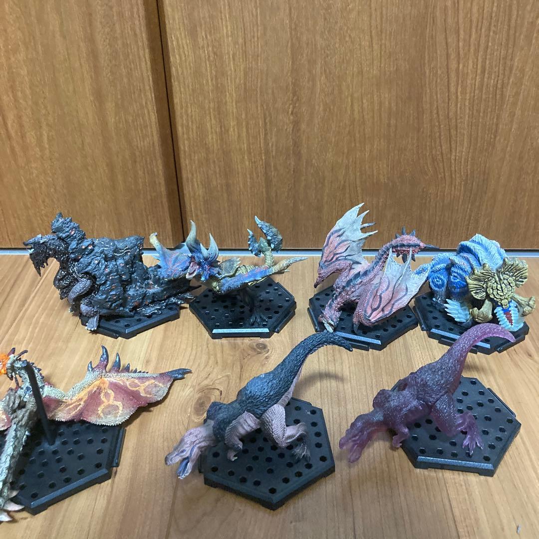 モンハン　フィギュア 8体セット　モンスターハンター