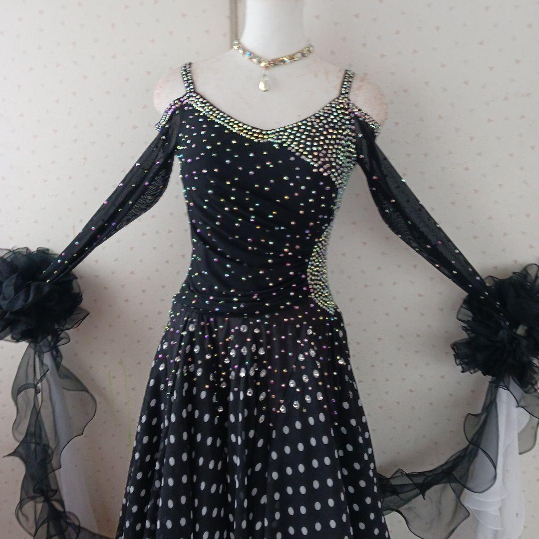 社交ダンス用ドレス 黒と白の水玉模様