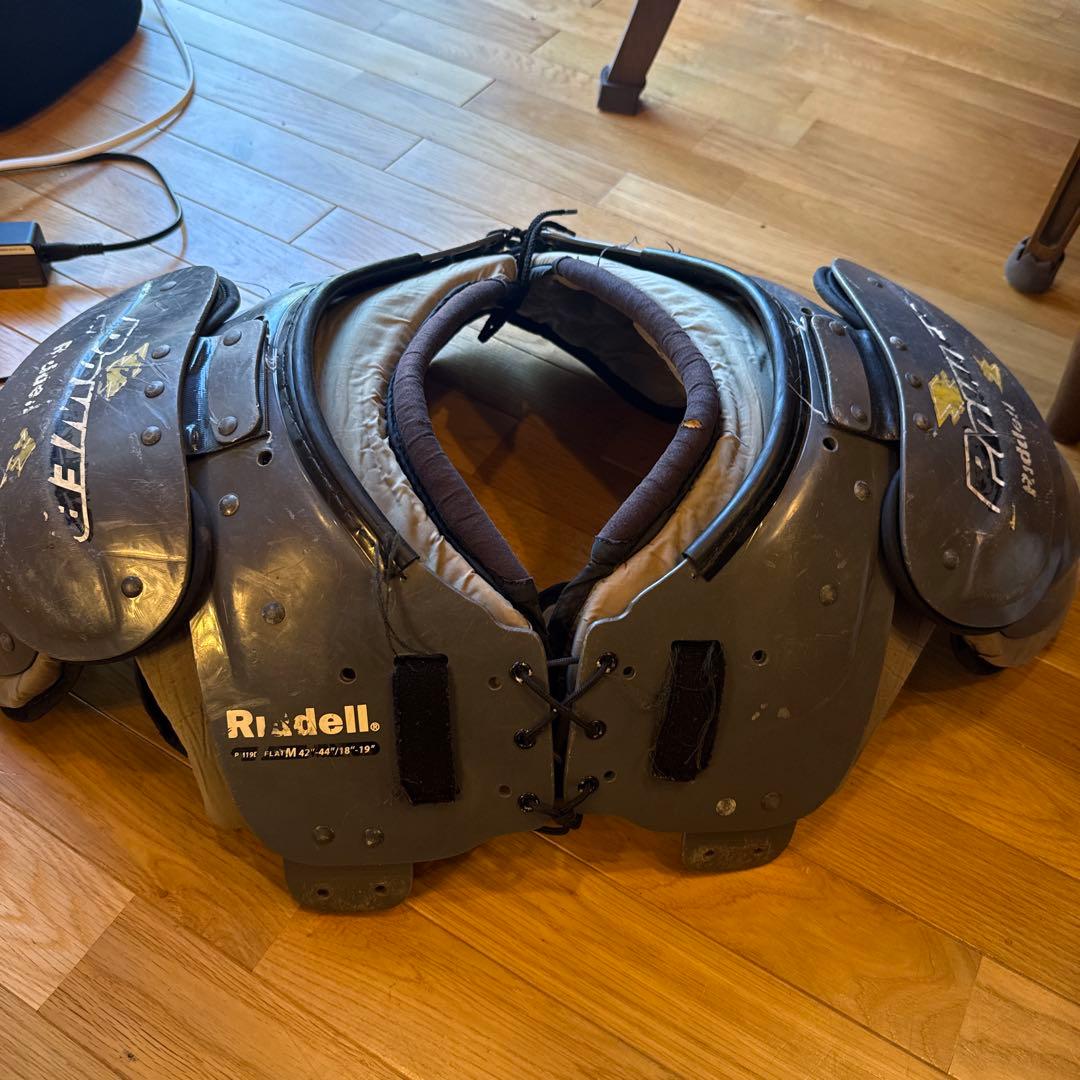 【セット】Riddell ショルダーパッド ヘルメット Mサイズ アメフト