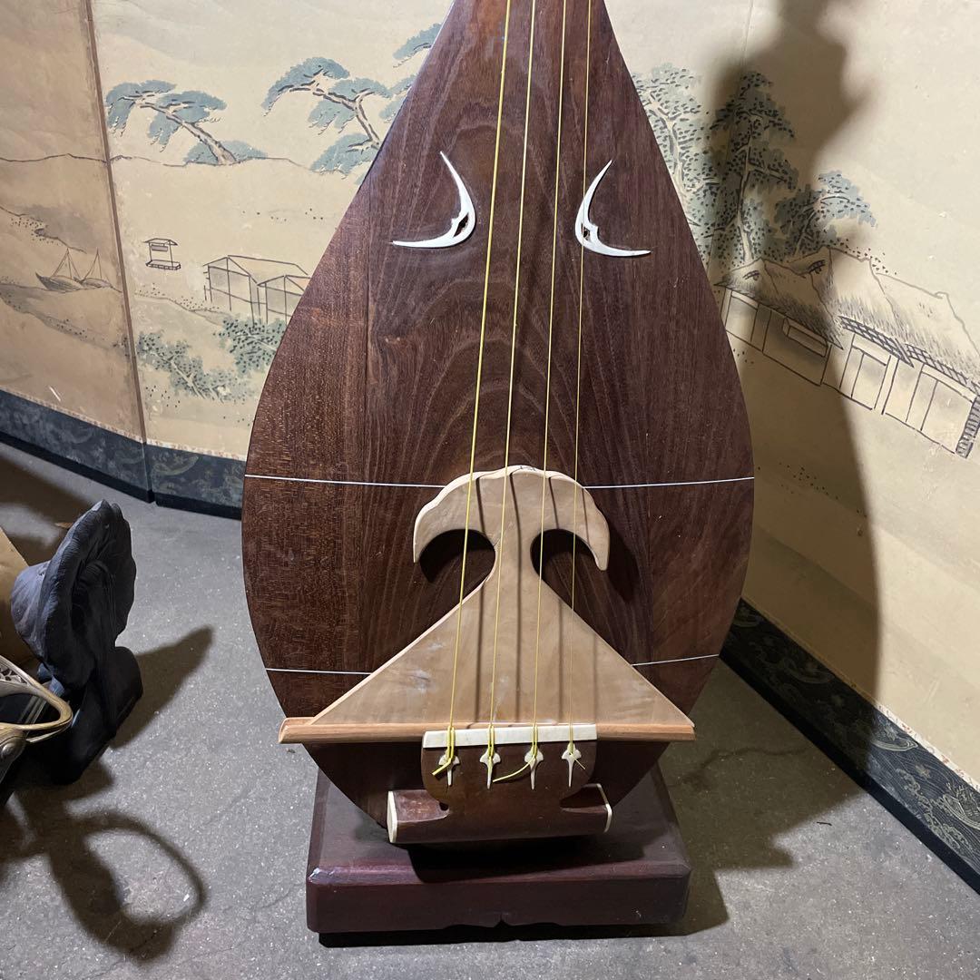 『半月細工・表桑製・四弦』薩摩 琵琶 袋付 撥付き　ヴィンテージ　びわ　楽器琵琶