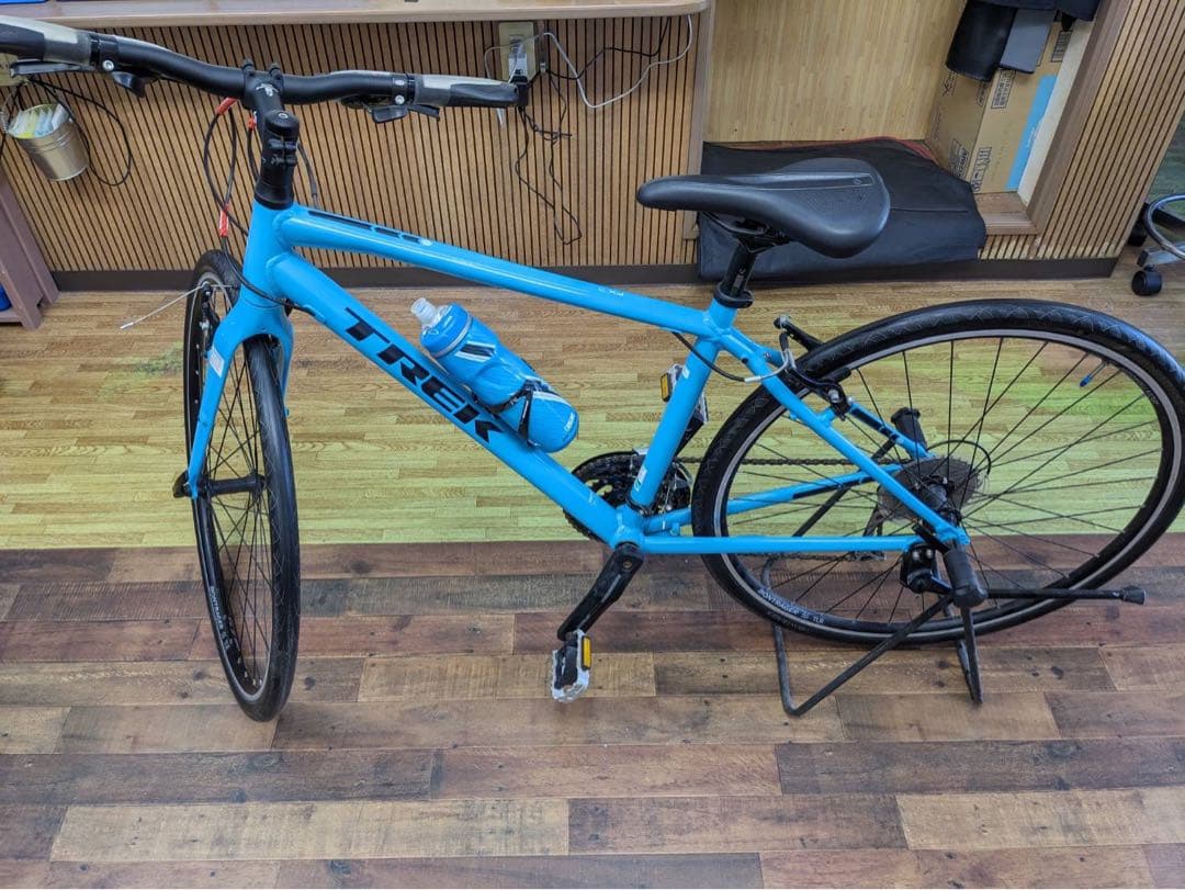 TREKクロスバイク FX3