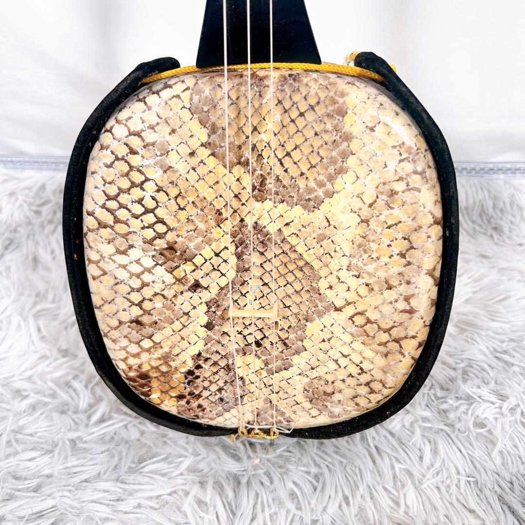 沖縄三線 三味線　人工　合皮　ケース付