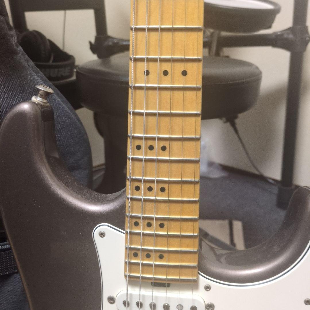 Three Dots Guitars ストラトモデル/Dolphine Gray