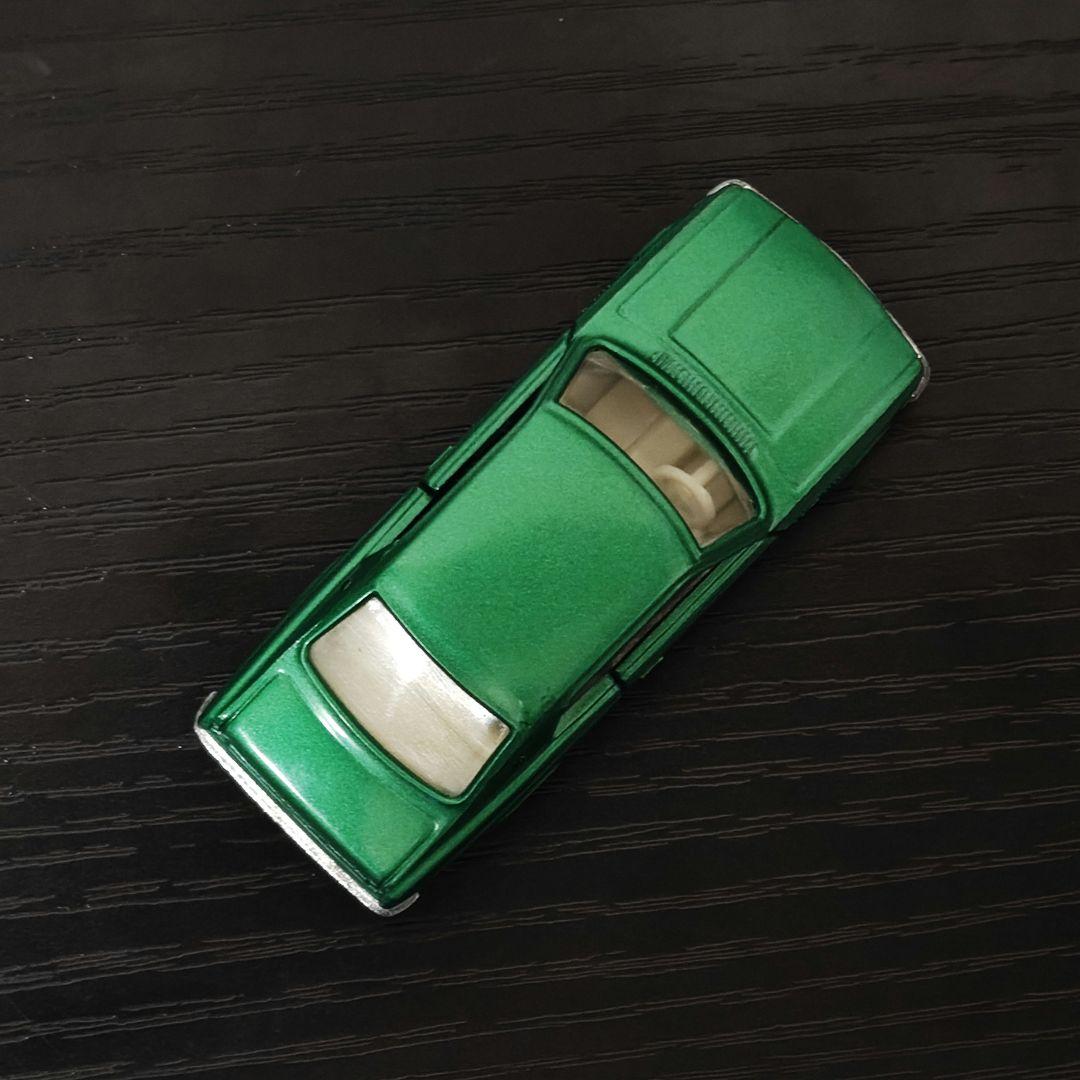 TOMICA　トミカ　日産ローレル2000GX　1Aホイール　箱付き