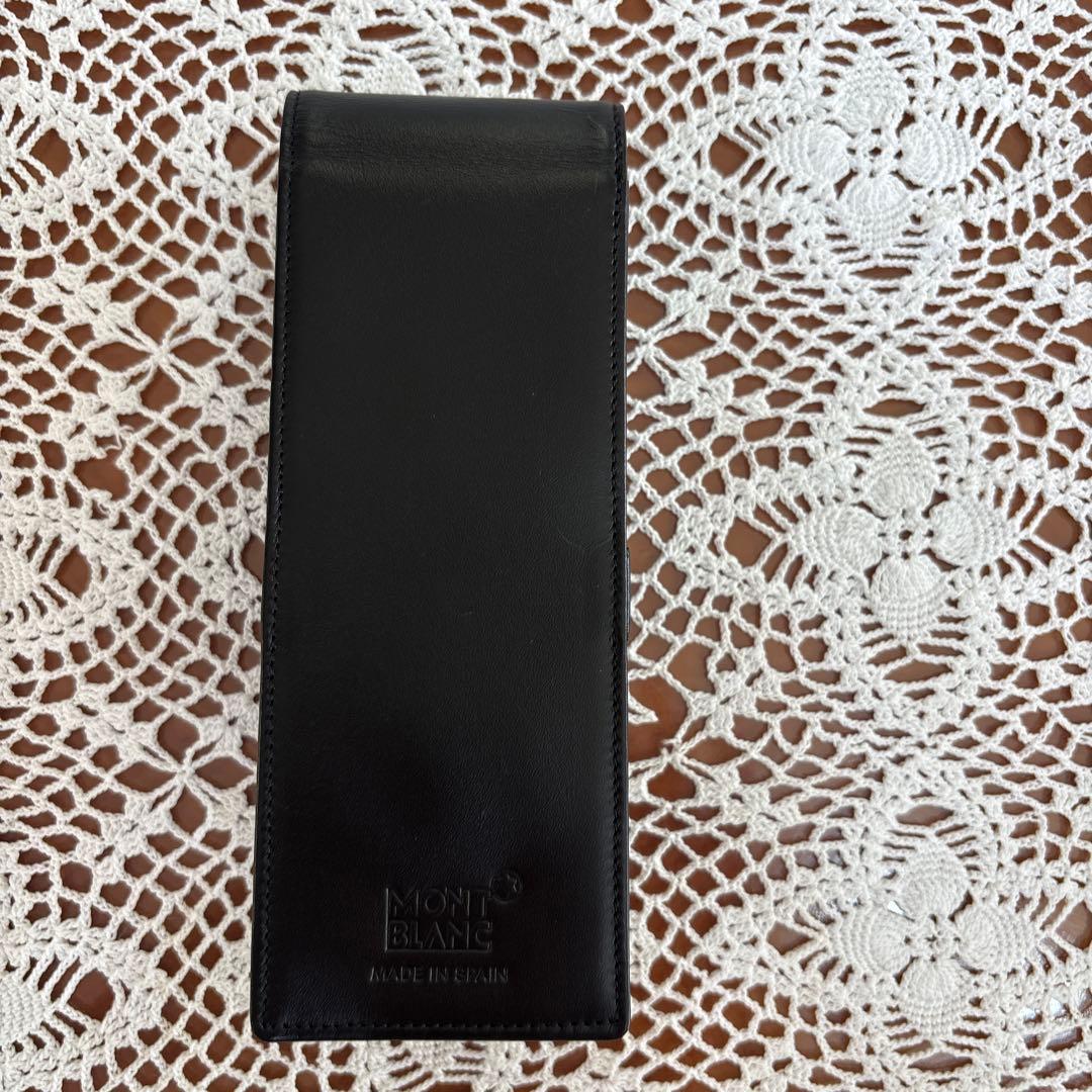 モンブラン ブラック色　レザー 本革　ペンケース ３本用