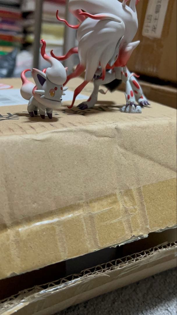 特撮 Zorua & Zoroark (Hisui Form)