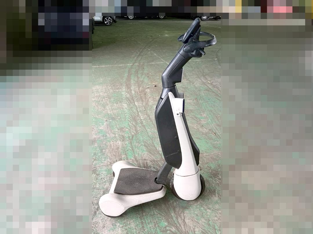 TOYOTA C+walk T シー ウォーク 3輪 BEV 運転免許不要 ①