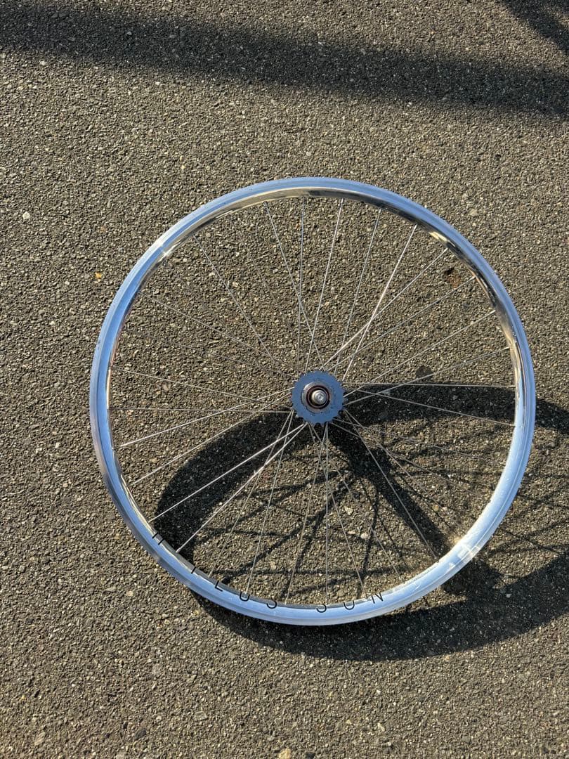 ピスト　ホイール　PHIL WOOD コグ付き