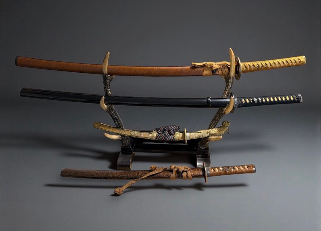 #模造刀 4振り鹿角風 刀剣ディスプレイセット