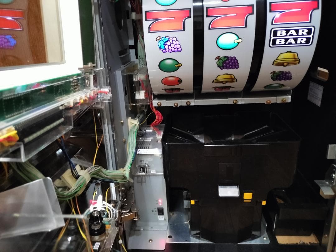 【パチスロ実機】エマ★ニューペガサスブラック【不要機付】