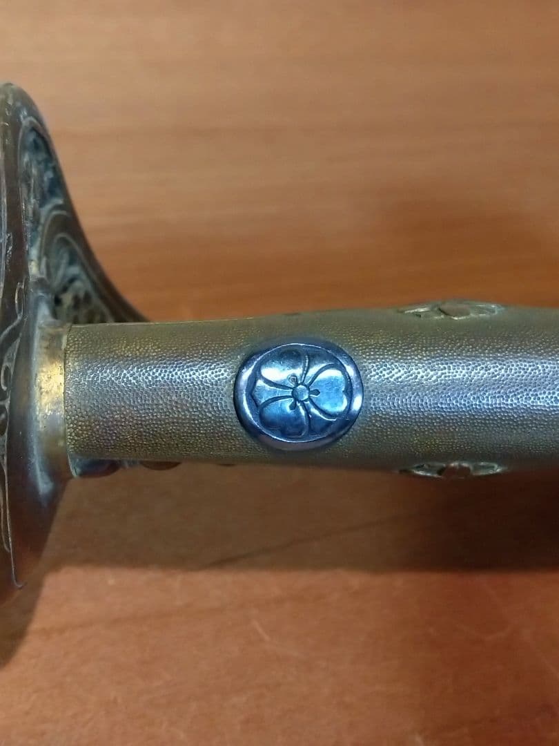 旧日本軍 桜花 三つ葉葵紋 サーベル 指揮刀 模造刀 軍刀 日本軍 海軍 陸軍