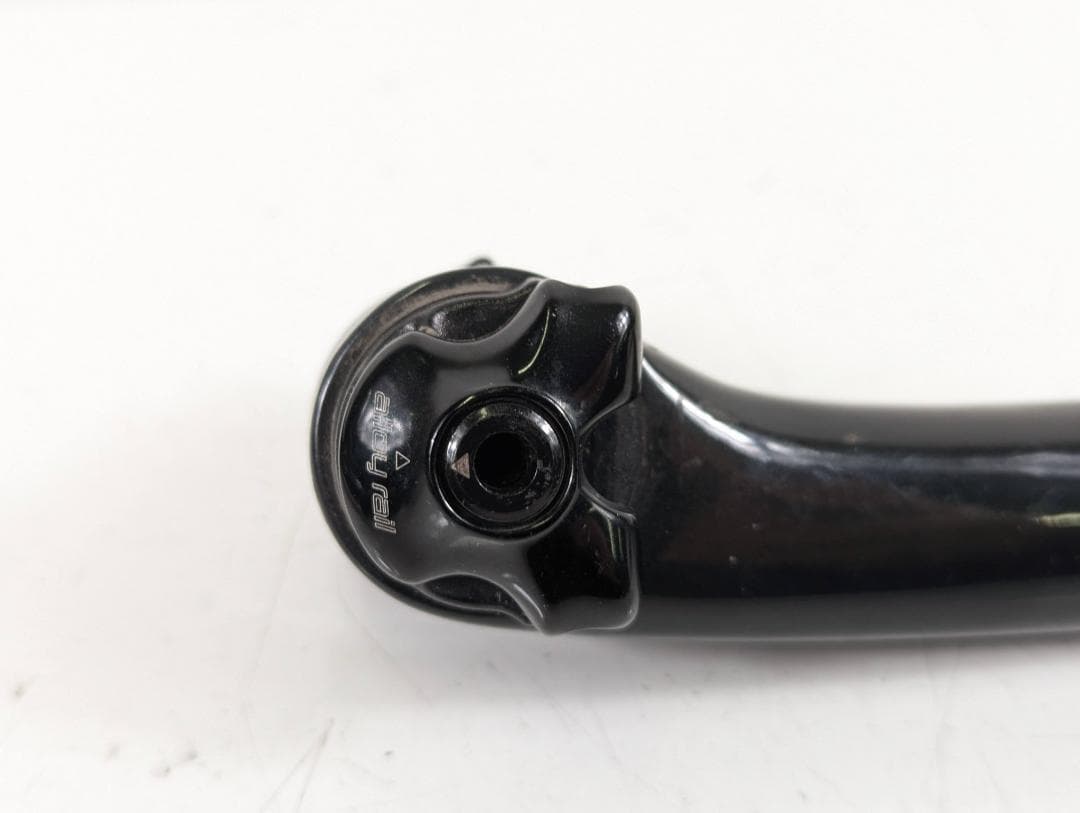 S WORKS カーボン　27.2mm　金属レール用 シートポスト H4APAP