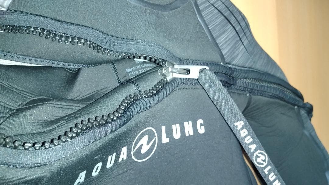 【1回使用品】8mm×7mm セミドライスーツ アクアラング，メンズ，SMサイズ