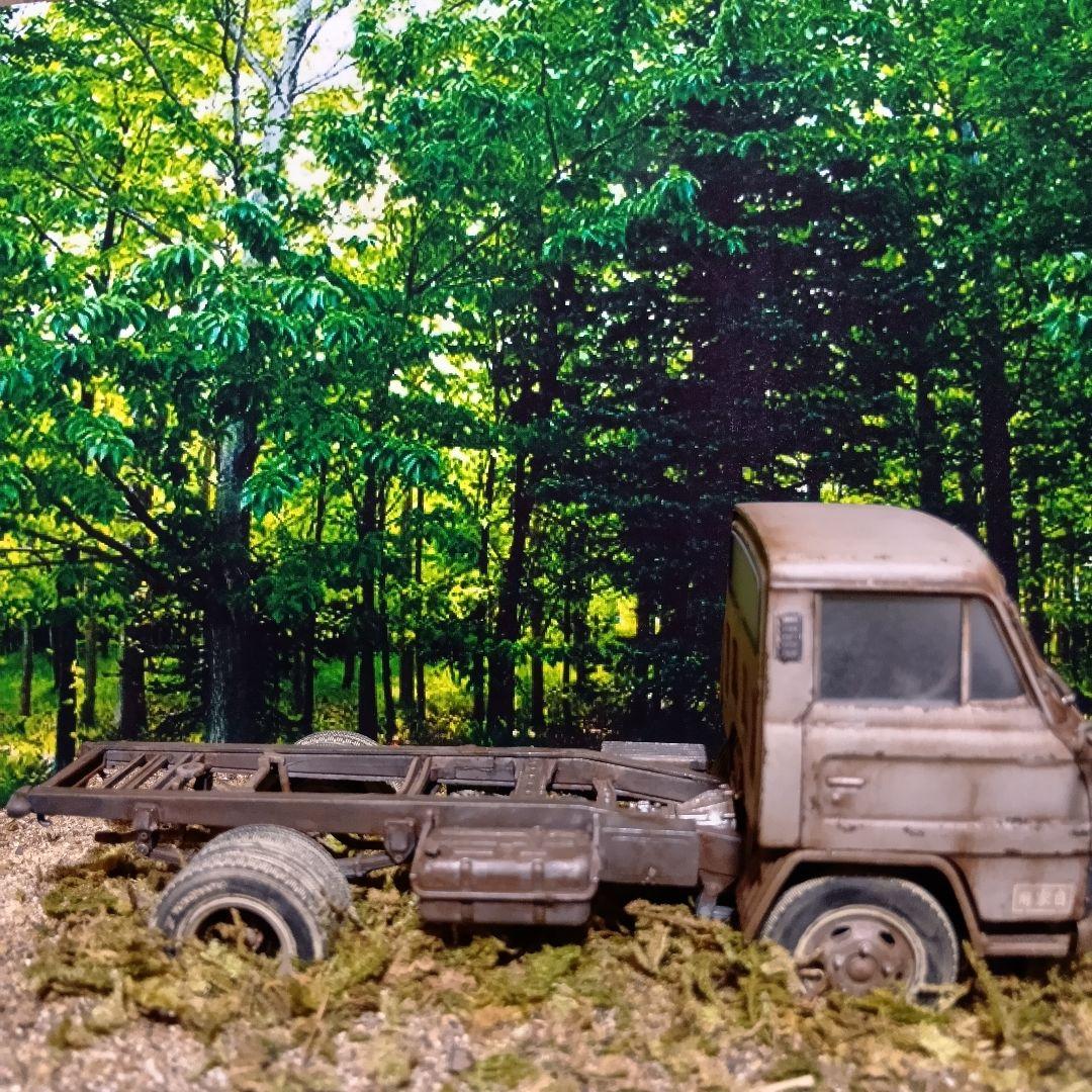 三菱ふそうキャンター1/32完成品。