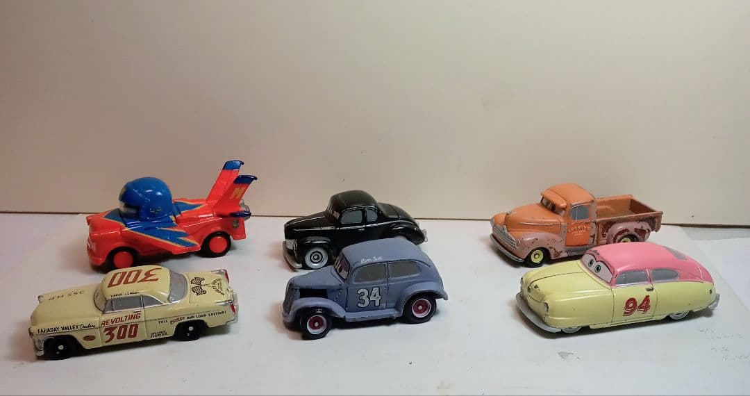 トミカディズニーカーズ6台