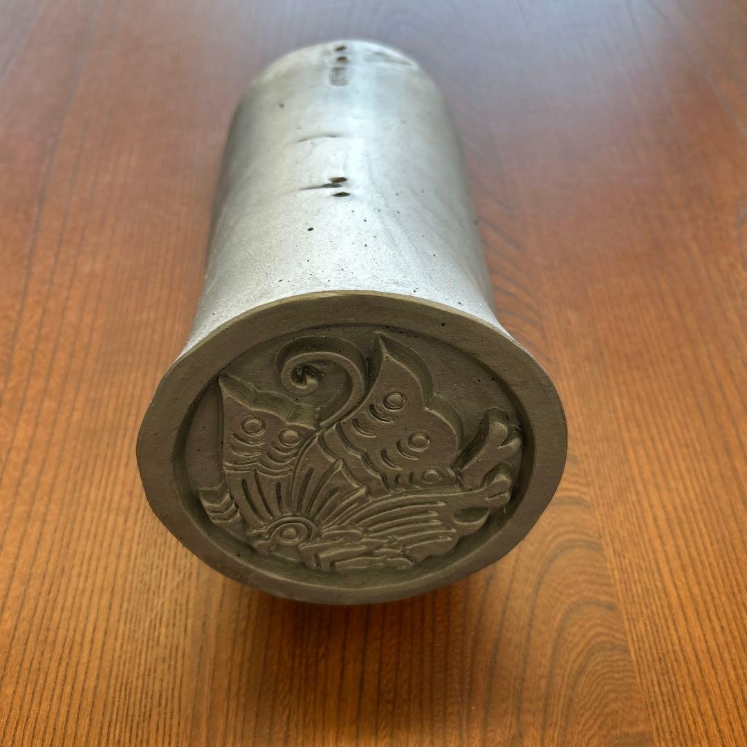 いぶし瓦製円筒形オブジェ