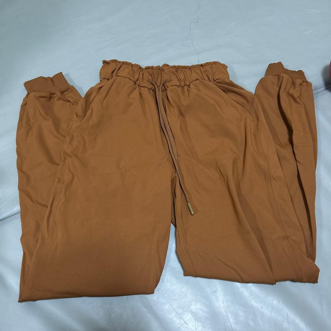 Lululemon ジョガーパンツ　サイズ0