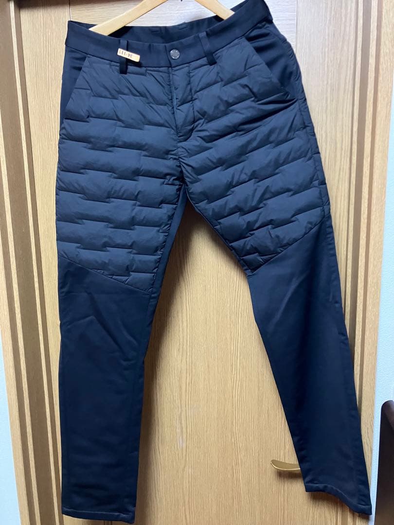 美品　デサントゴルフ　ダウンパンツ　M