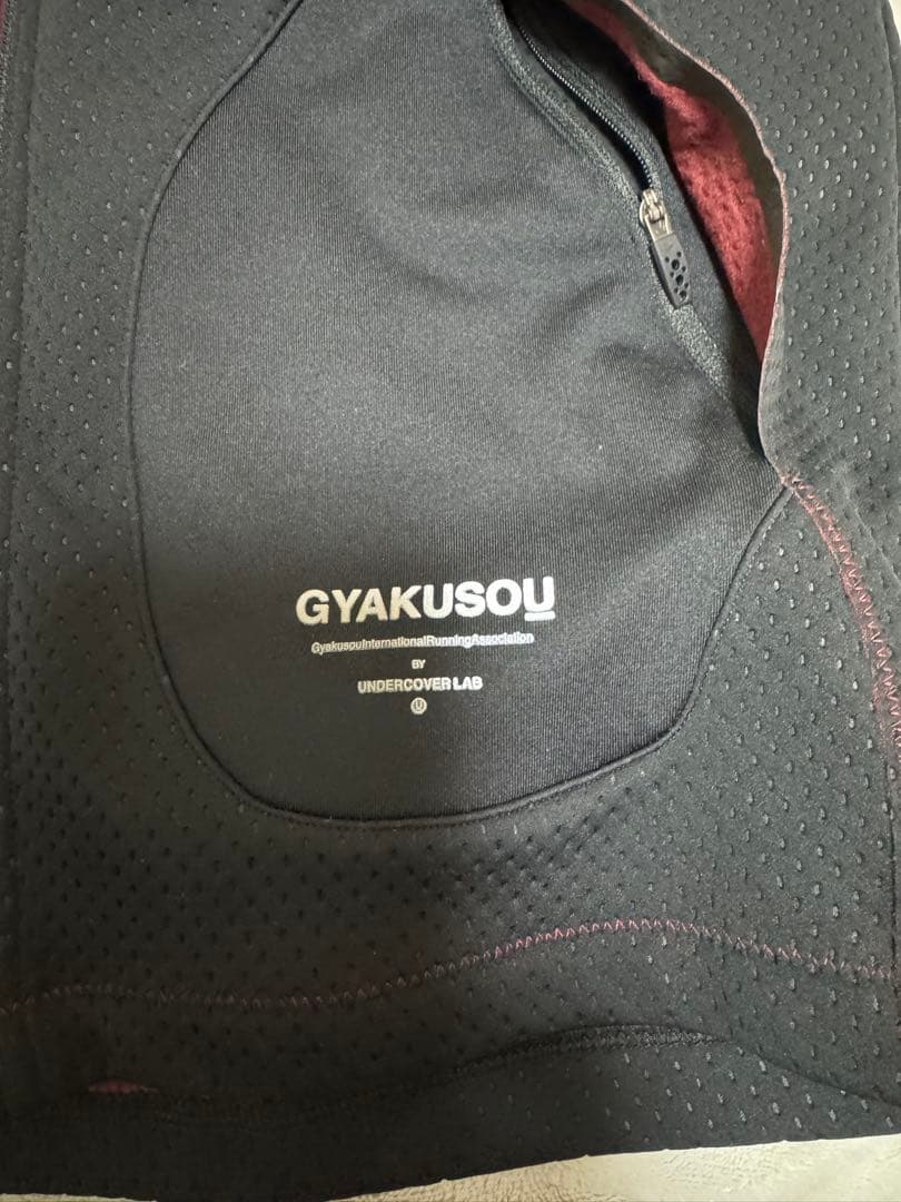 GYAKUSOU ランニングジャケット