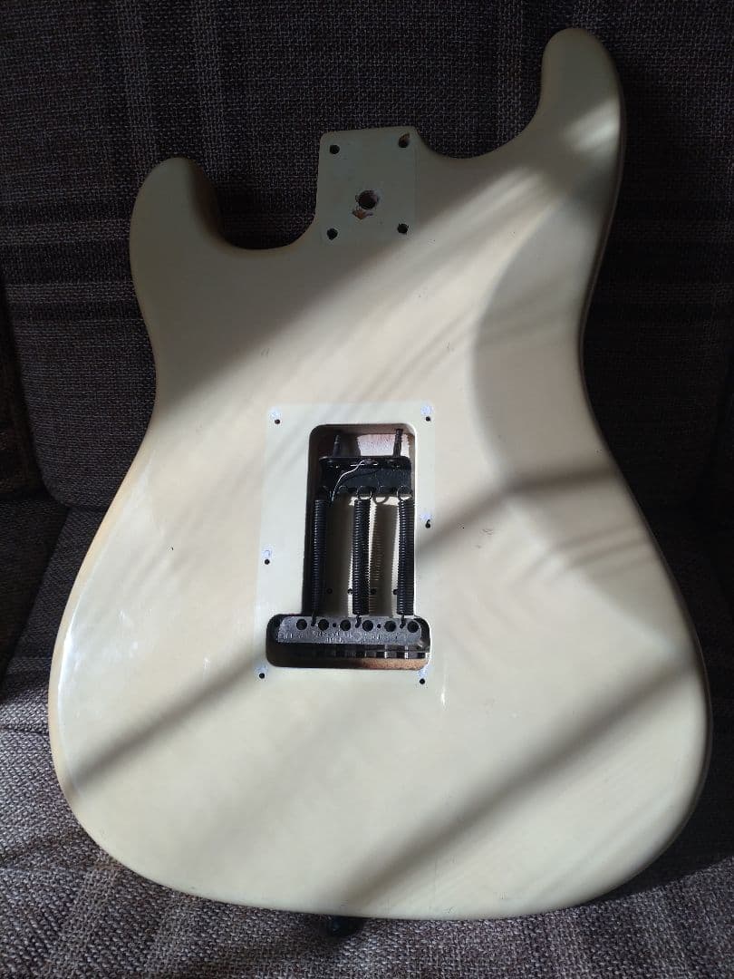 フェルナンデス　fst60j エレキギター