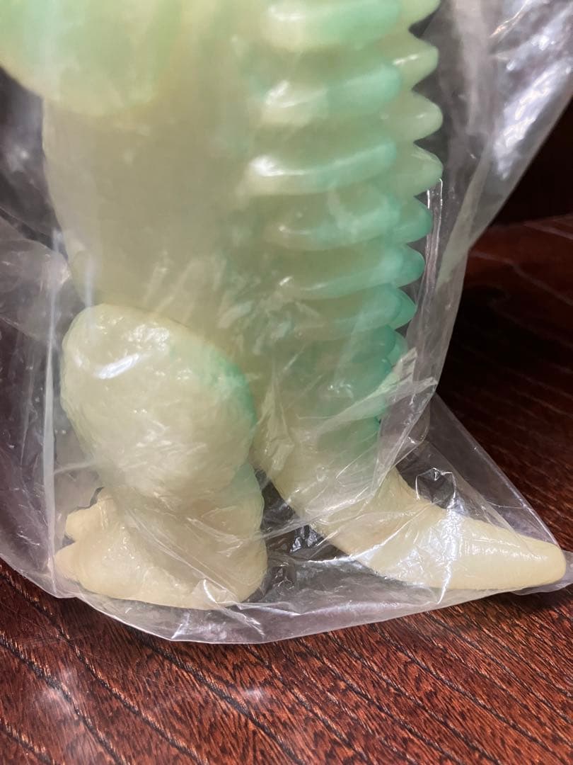 マルサンソフビ　バラゴン　電撃蓄光版