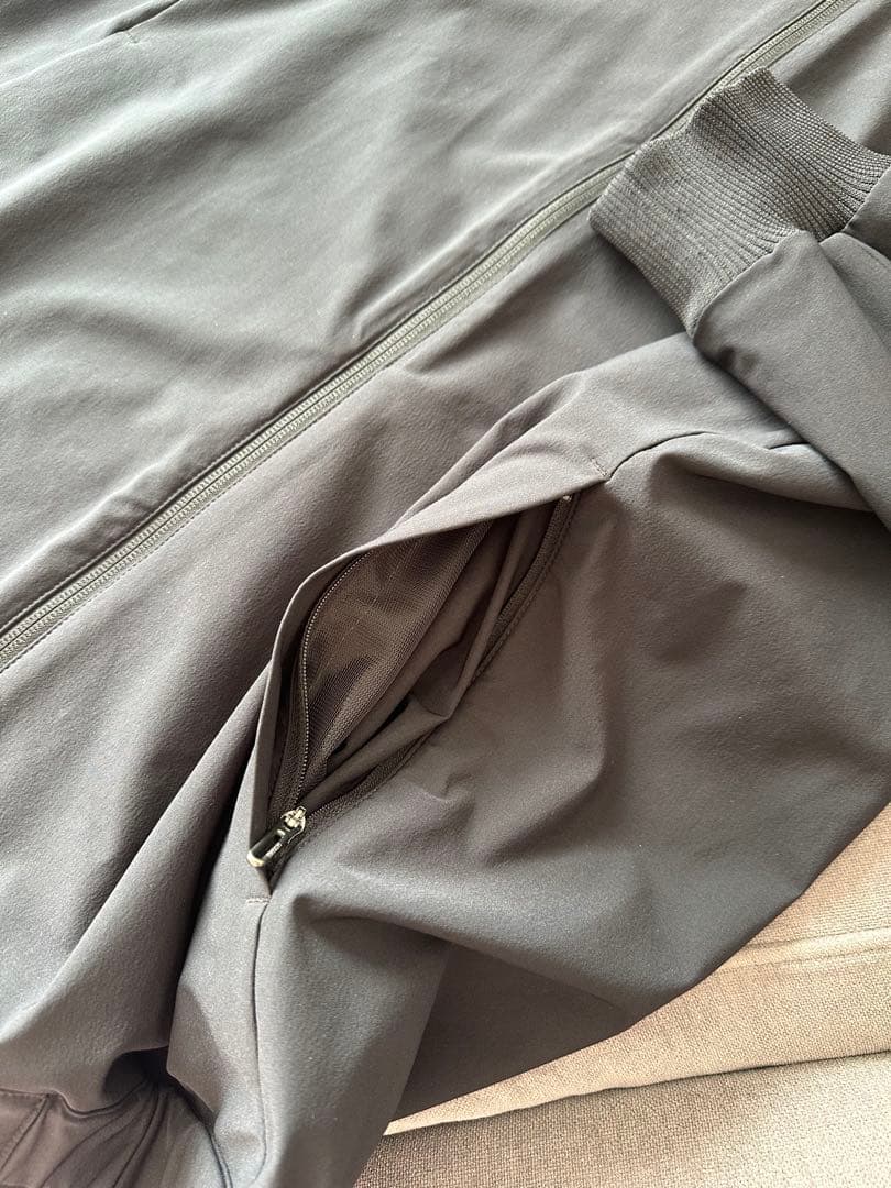 美品【デサントゴルフ】メンズ フルジップボンバージャケット