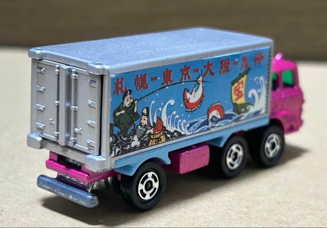 日本製 トミカ 三菱ふそう パネルバン