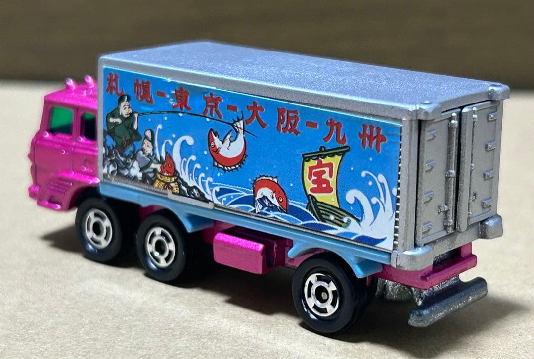 日本製 トミカ 三菱ふそう パネルバン