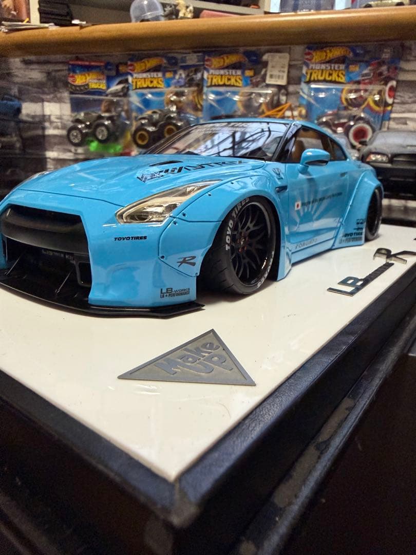 LBWK Nissan GT-R ライトブルー 1/18 MAKE UP