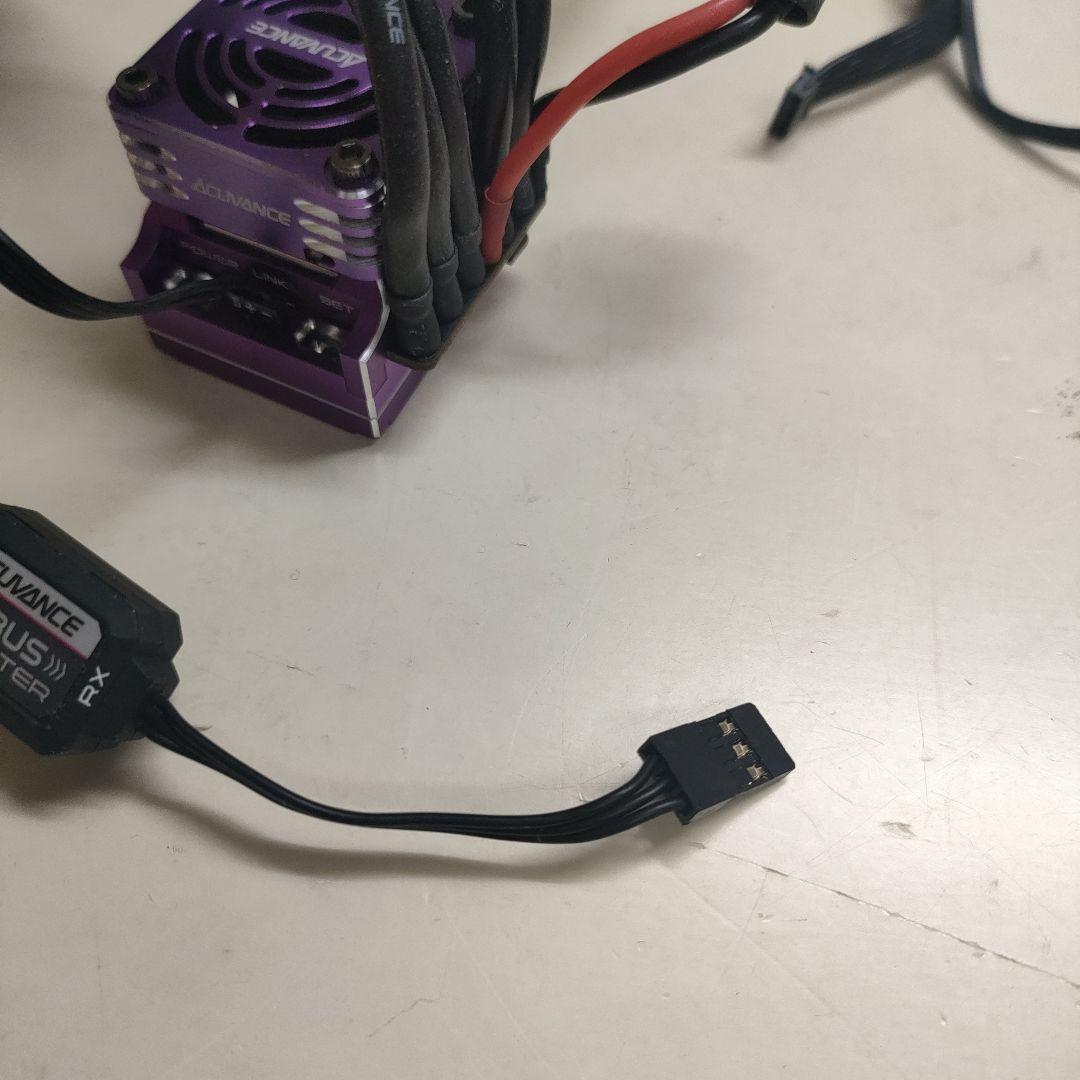 アキュヴァンス ジャービスXX ESC レイストーム、S.BUSアダプター付き