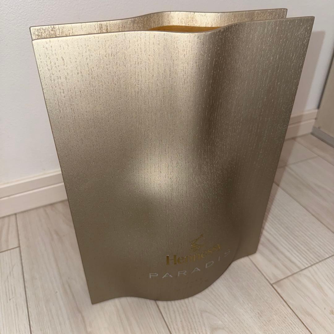 ヘネシー パラディー ブックケース入