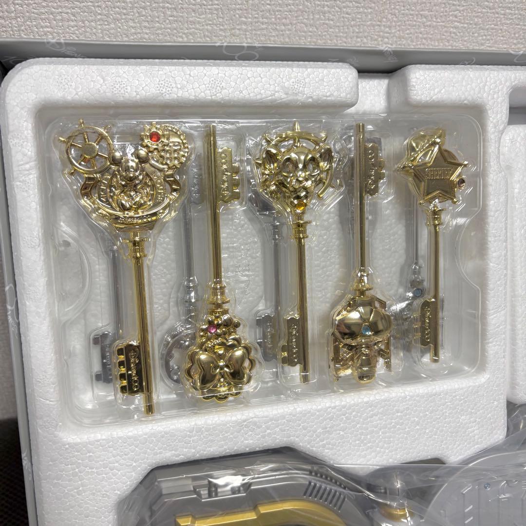 【ほぼ新品】ディズニー イマジネーションベルトDisney ディズニー100周年