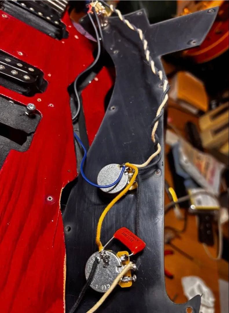 ポールギルバート　オマージュ FRM系　オリジナル製作ギター