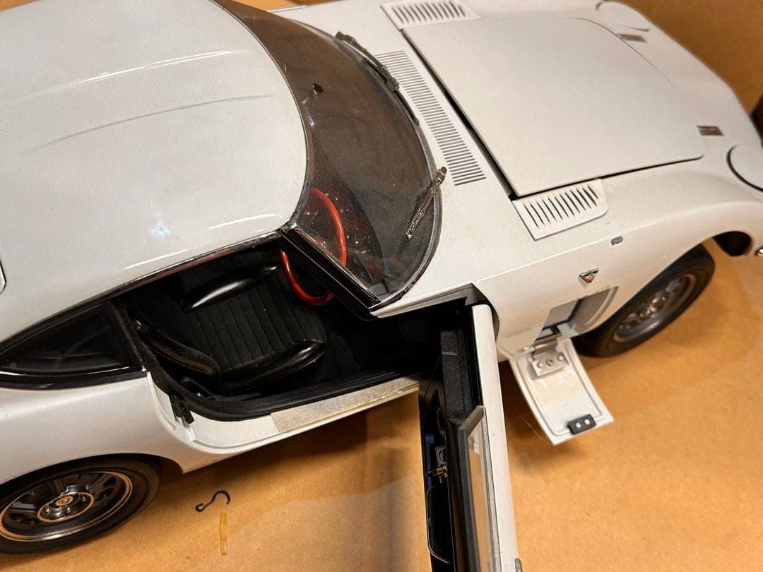 デアゴスティーニ 1/10 トヨタ 2000GT ホワイト 車体　現状品