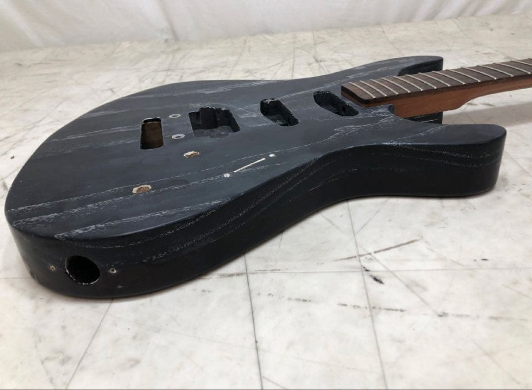 Sago Sonia セミオーダー ボディネック