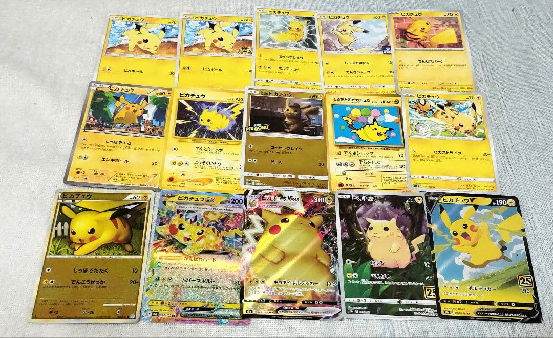 ゲリラ　ポケモンカード　ピカチュウまとめ売り　名探偵ピカチュウ　25th　旧裏