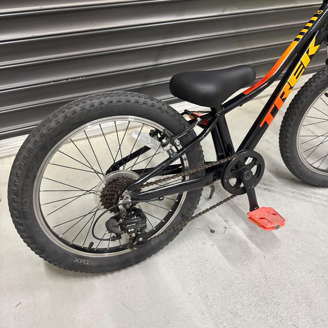 トレック　『PRECALIBER 20』　ブラック／オレンジ