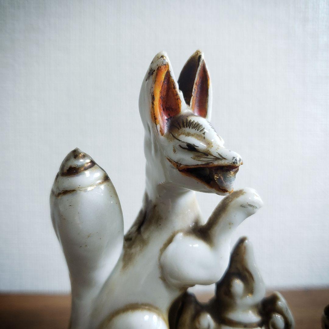 時代物　白磁　色絵　金彩　御稲荷様　神狐　稲荷狐　置物　一対　高さ10cm