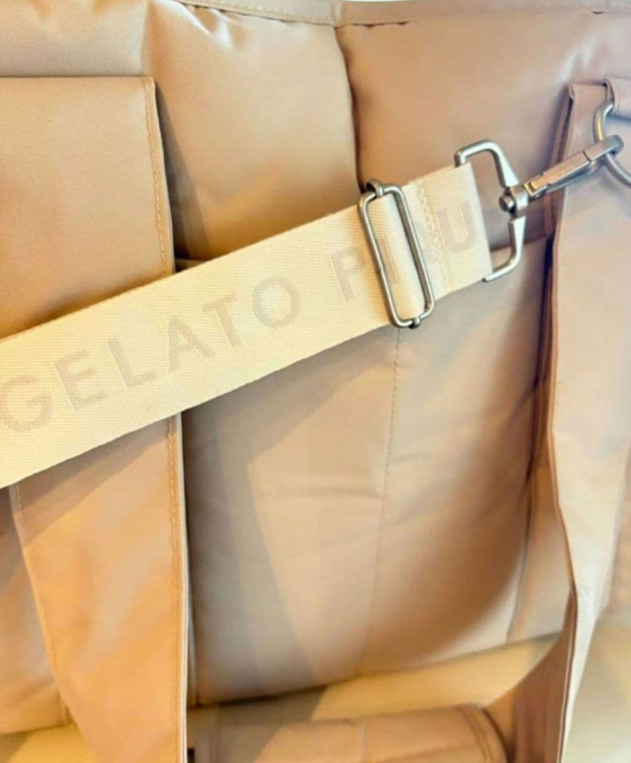 ジェラートピケ　キルティング キャリーバッグ　DOG 犬 ベージュメッシュ窓付き