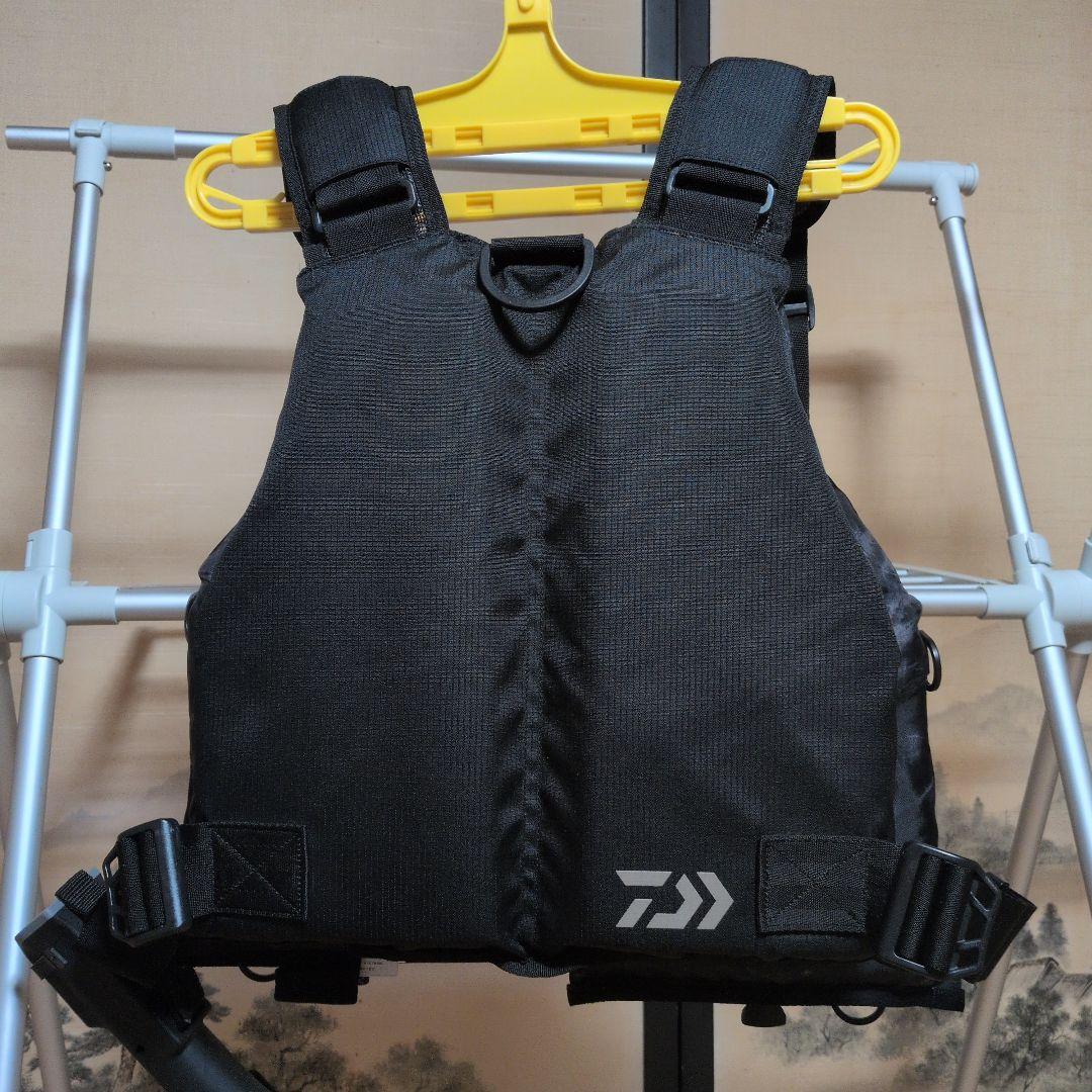 【DAIWA】フローティングベスト DF-6421