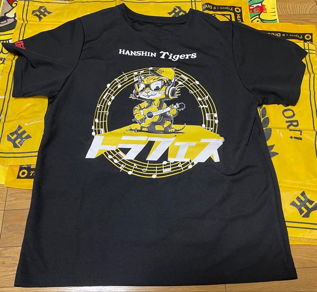 阪神タイガース球場配布キャップ　バンダナ　タオル　Tシャツ　甲子園開幕戦ファン感