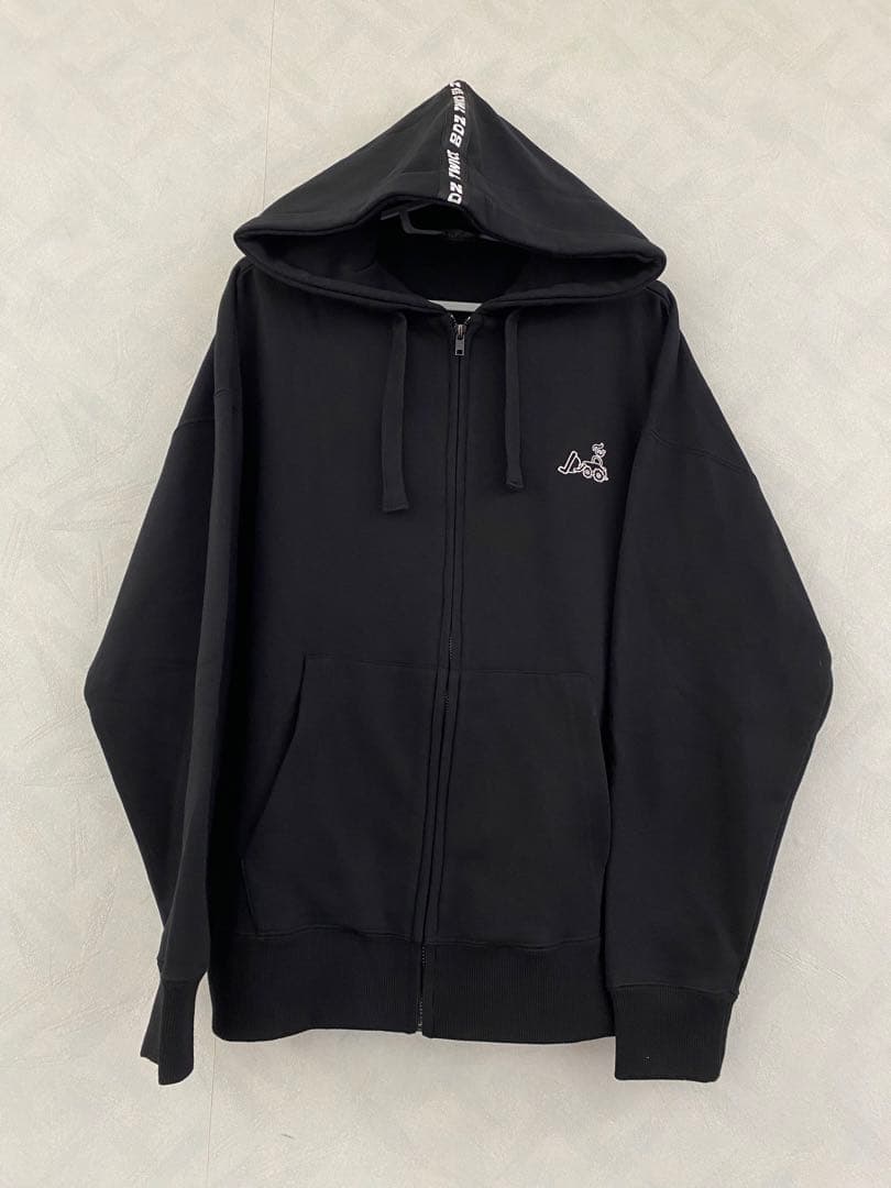 美品 TWICE 1st ARENA TOUR 2018 BDZ パーカー M