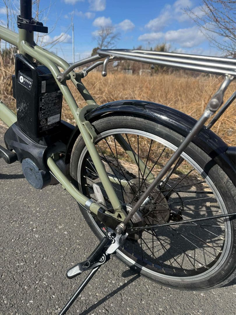 パナソニック製の青色の電動アシスト自転車