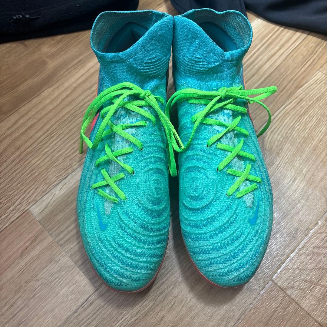 Nike サッカースパイク ファントン