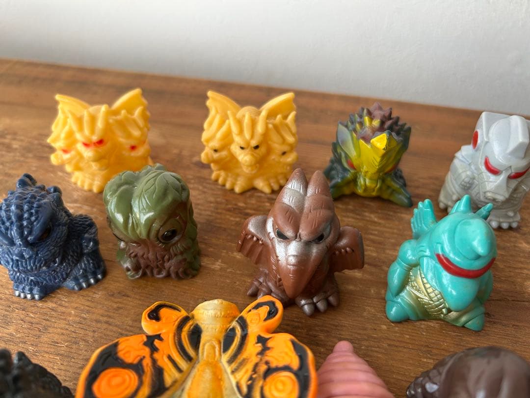 【中古】まとめ売り、ゴジラ、ウルトラマン、ミニカー他