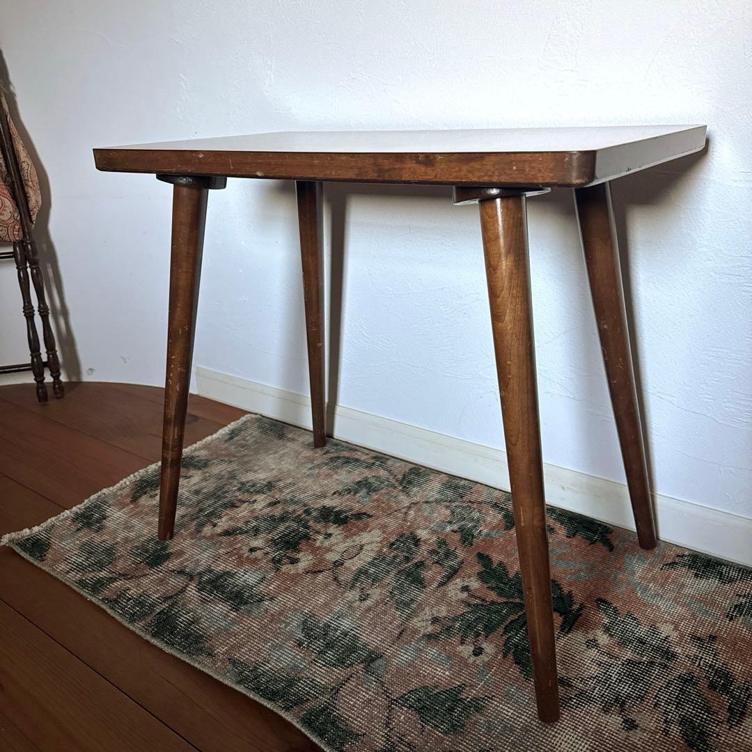 イギリスアンティーク　コーヒーテーブル　木製サイドテーブル　イギリスヴィンテージ