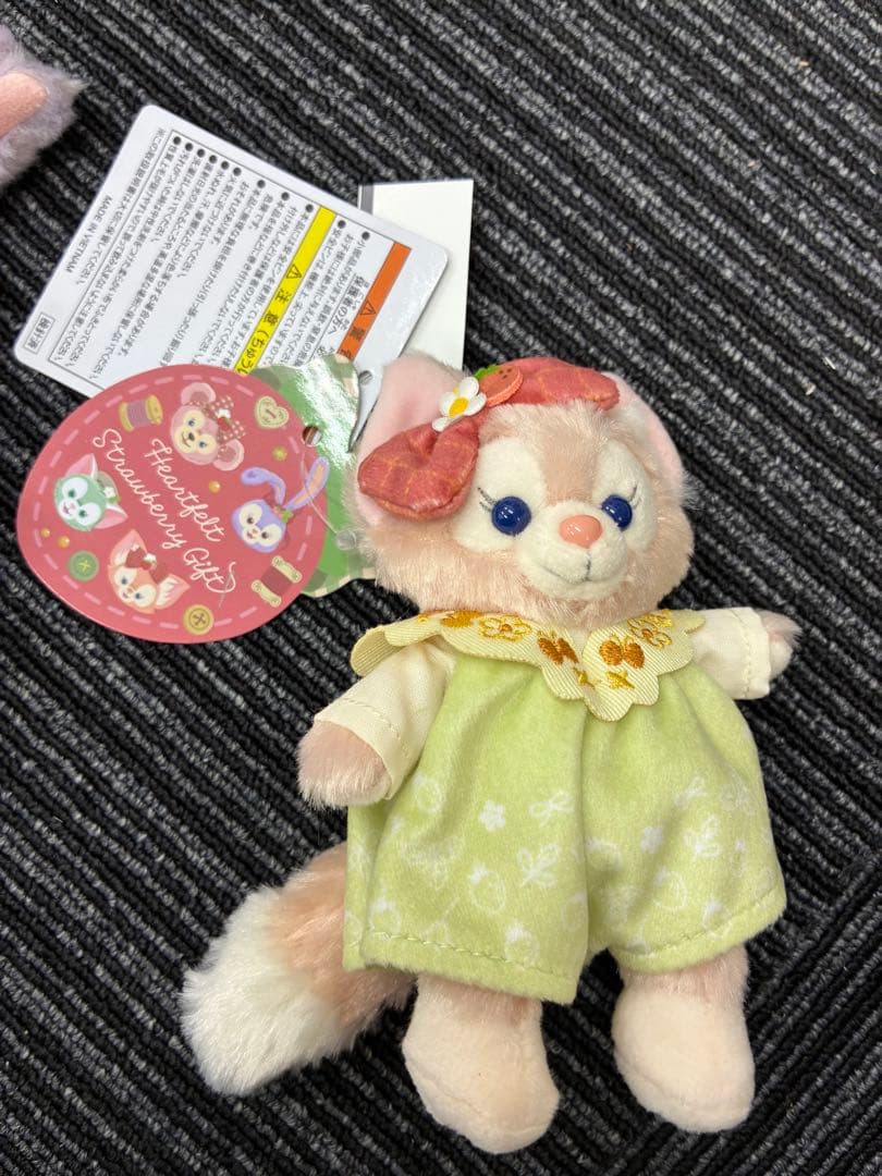 リーナベル　ステラルー　ぬいぐるみバッジ　ハートフェルトストロベリーギフト　2点